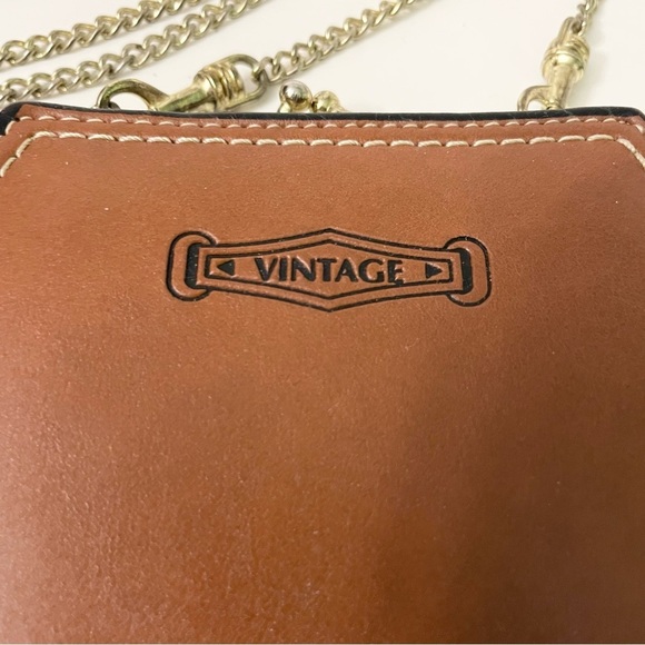 Vintage Brand Chain Strap Small Coin Purse - Picture 2 of 16